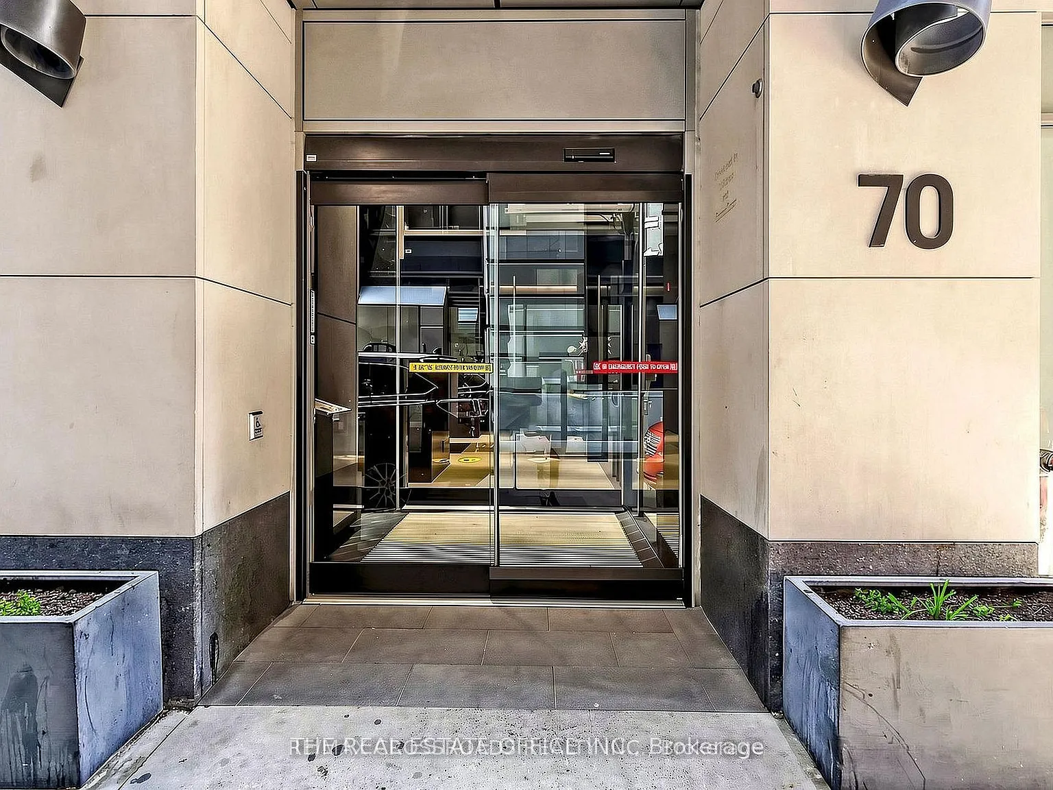 1 bed, $2,100 — Photo 2