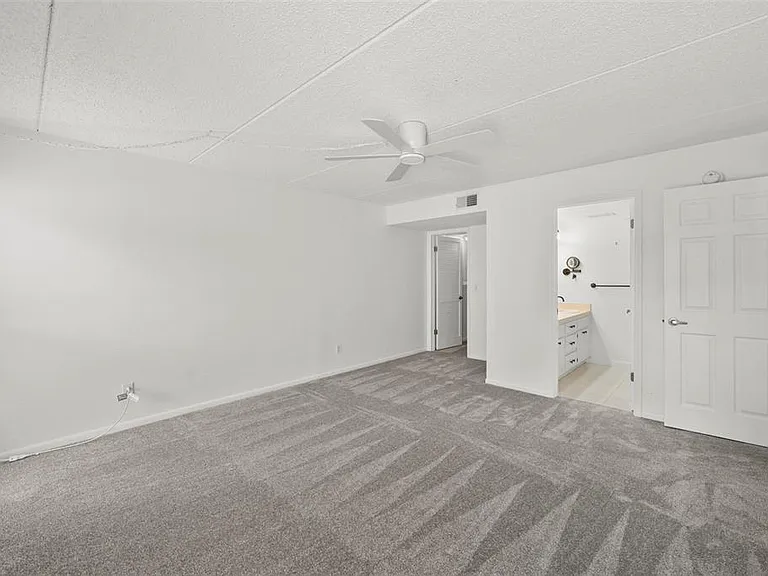 1200 Tarpon Woods Blvd #Q4 — Photo 15