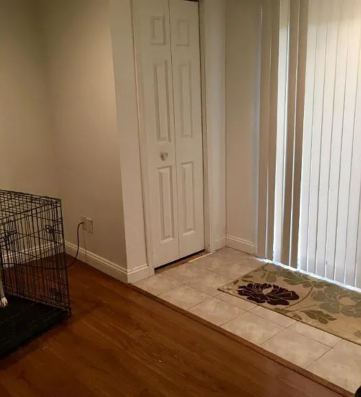 868 Wescott Sq — Photo 6