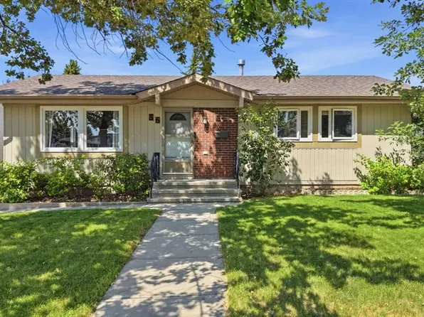 36 S Anders St, Red Deer, AB T4R 1B8