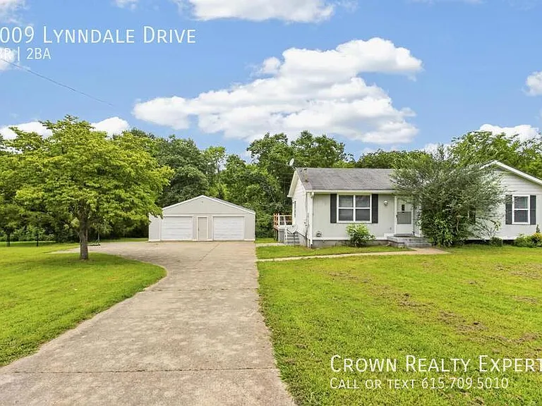 1009 Lynndale Dr — Photo 5