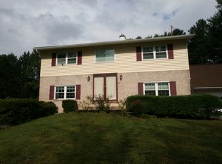 9406 Penfield Rd N, Columbia, MD 21045