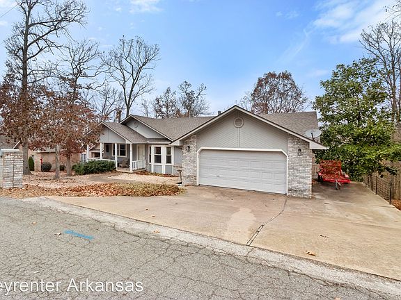 3rd image of 22 Dunvegan Dr