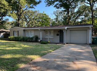 1504 W Lavender Ln, Arlington, TX 76013