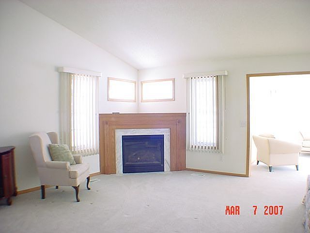 Living Rm/Gas FP