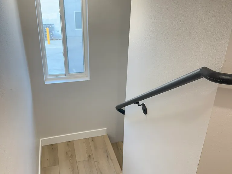 7290 Hyatt St #6 — Photo 8