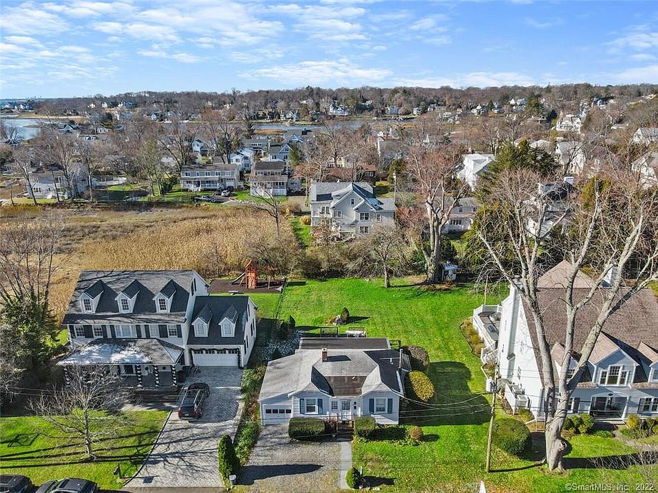 1st image of 9 Fairgreen Ln