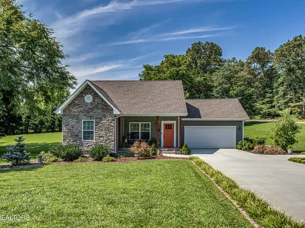 100 Walden Grove Rd, Sweetwater, TN 37874