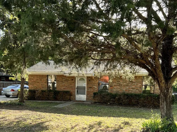 302 N Agnew St, Boyd, TX 76023