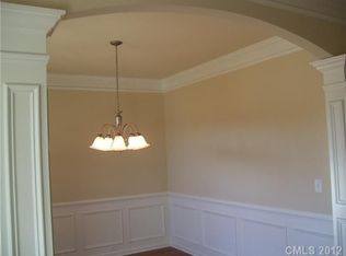 10710 Cove Point Dr, Charlotte, NC 28278