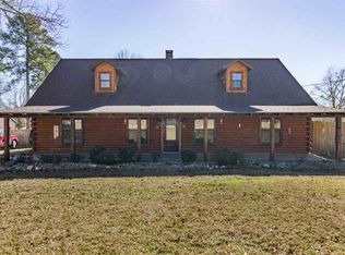 261 Valley View Dr, Kilgore, TX 75662