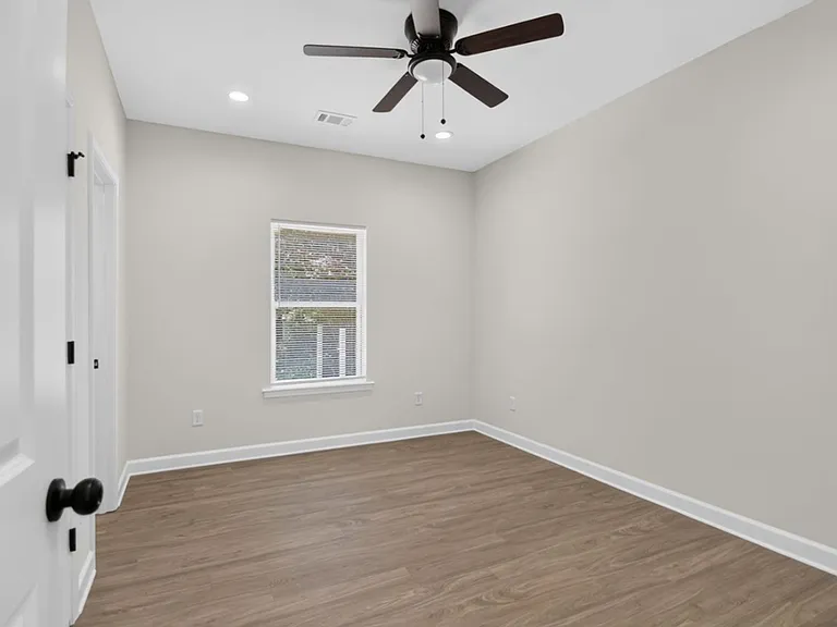 922 S Booker St — Photo 11