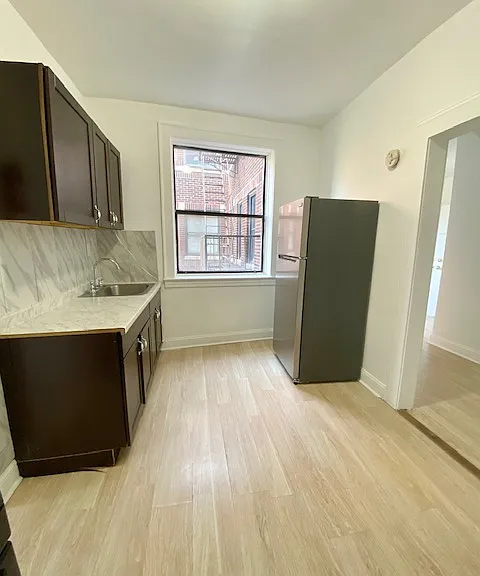 1025 N Broad St — Photo 18