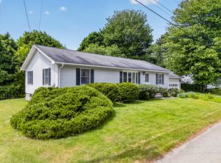 15 Owen St, Lewiston, ME 04240