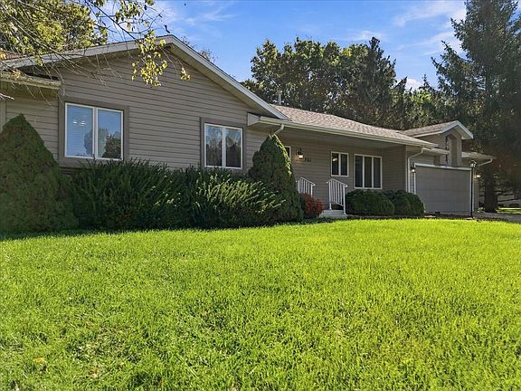 2nd image of 701 Marsha Ln