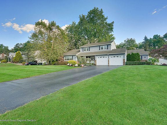 3rd image of 66 Heritage Dr