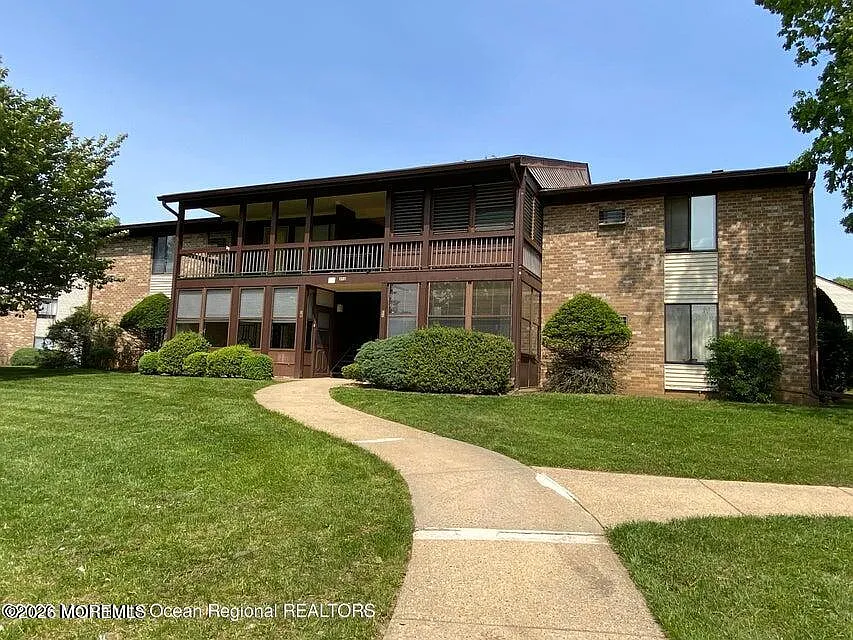 118 Amberly Dr #D