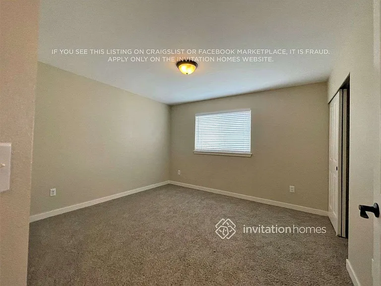 19426 90th Avenue Ct E — Photo 8