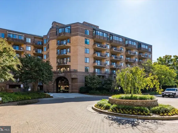 2111 Wisconsin Ave NW APT 608, Washington, DC 20007