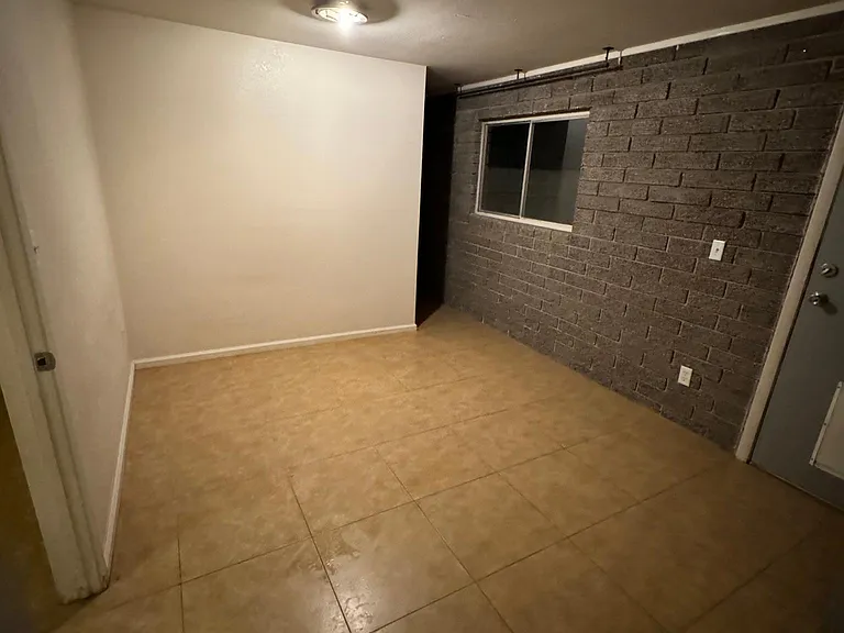 426 W Howe St #426 — Photo 5
