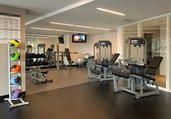 2050 Jamieson Ave #1109 — Photo 35