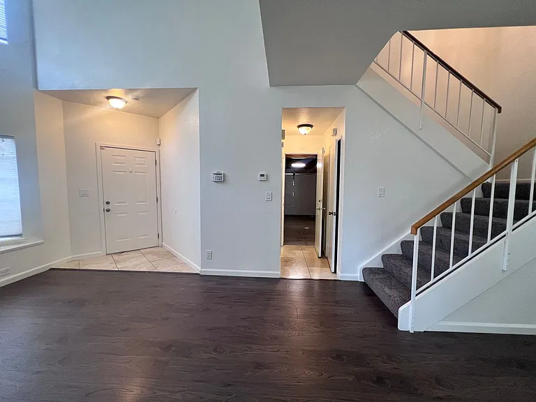 34299 Maybird Cir — Photo 4
