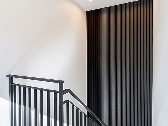 2nd image of 406 E 50th Pl #3W