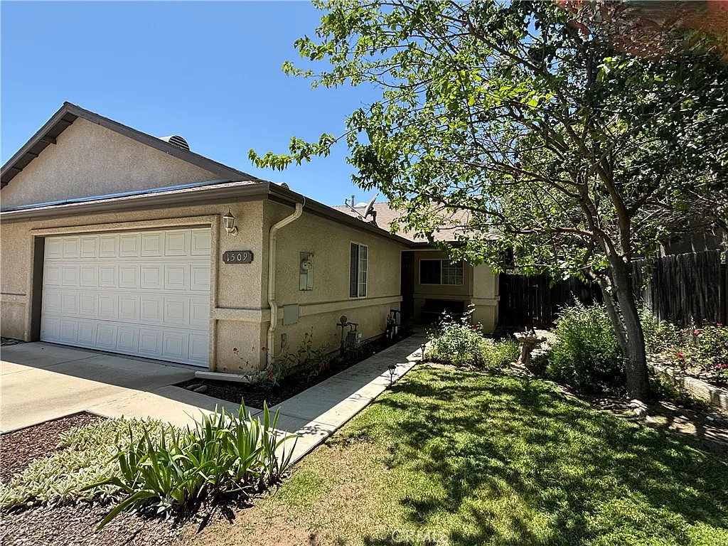 Building Photo - 1509 Trinity Ct