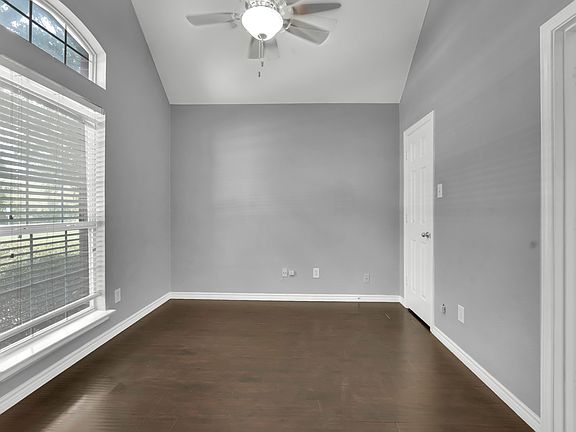 5th image of 3116 Glen Canyon Dr