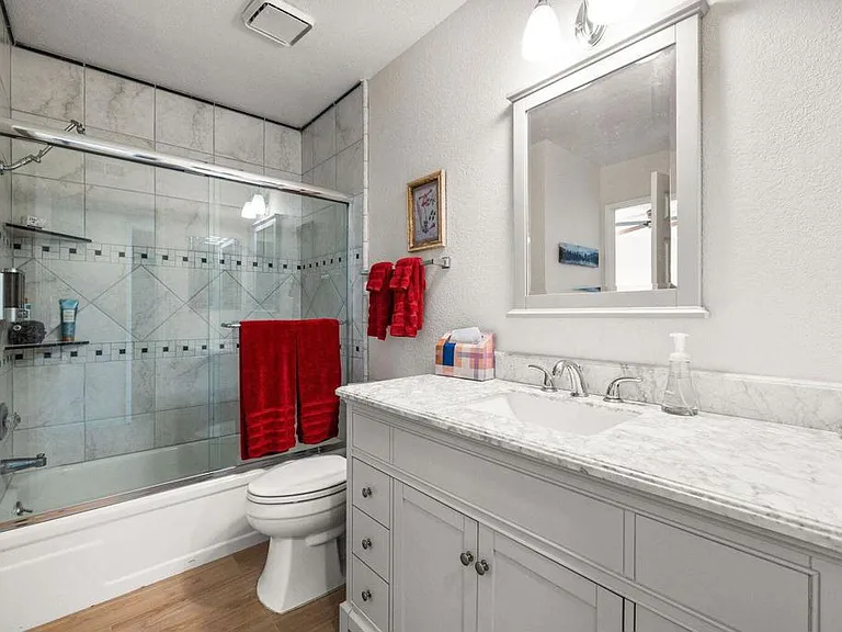 235 Santa Barbara Cir — Photo 46