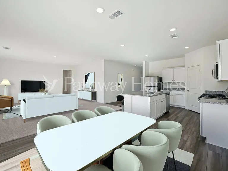 12720 Haymarket Rd — Photo 3