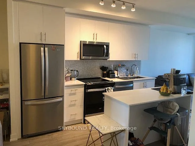2 bed, $2,400 — Photo 3