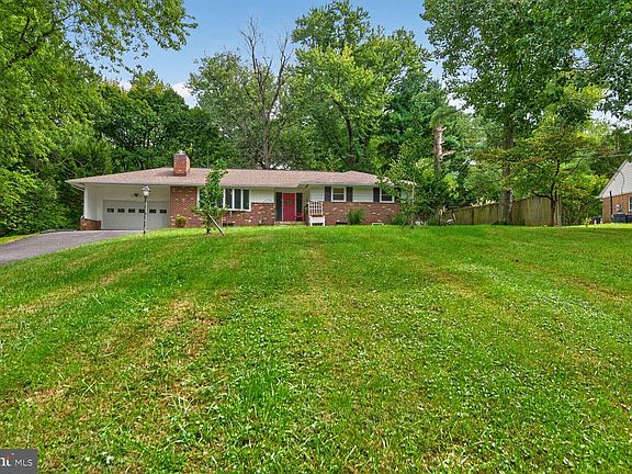 2nd image of 9406 Dartmouth Rd