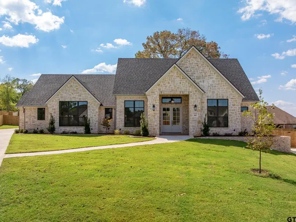 305 Heath Cir, Bullard, TX 75757