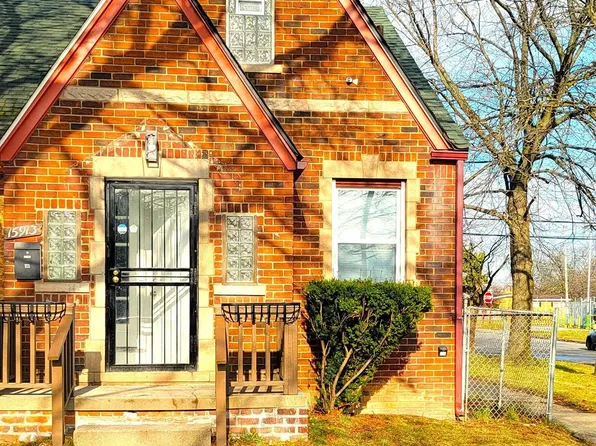 15913 Carlisle St, Detroit, MI 48205