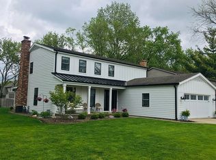 380 Allison Ct, Grayslake, IL 60030