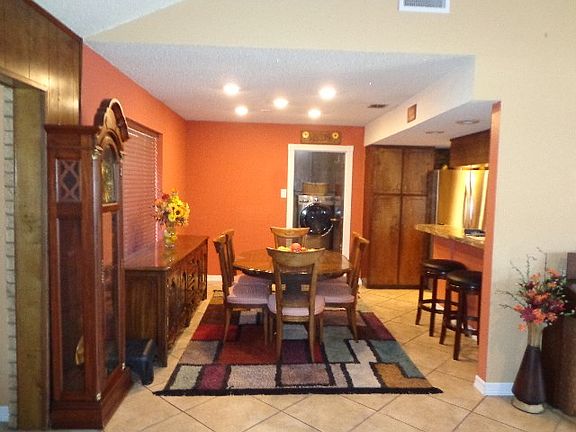 5th image of 4600 Redbud Ave