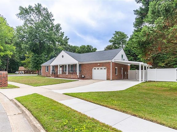 2nd image of 1010 Weeping Willow Dr