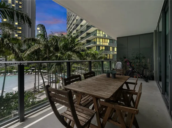 650 NE 32nd St, Miami, FL