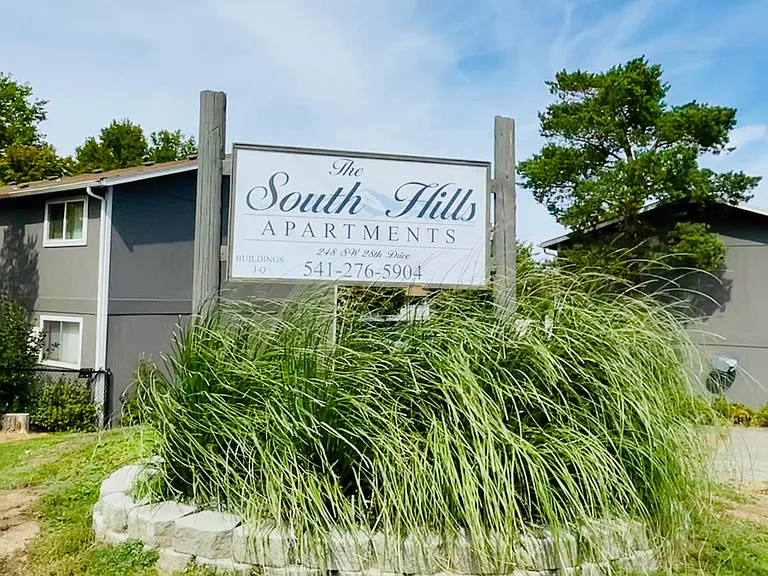 South Hills Apartments — Photo 1