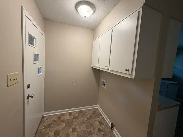 76 McCool Dr — Photo 5