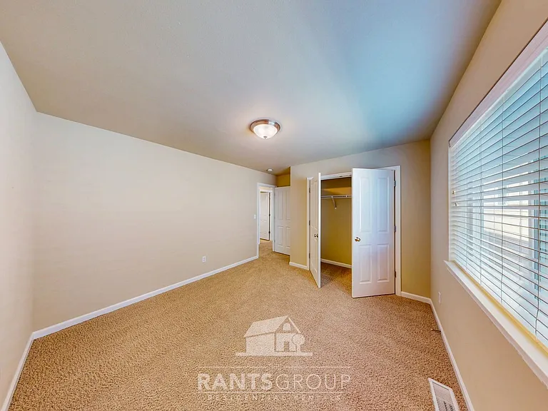 7629 Kodiak Ave NE — Photo 23