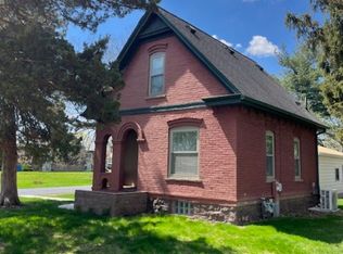 322 N Market St, Byron, IL 61010