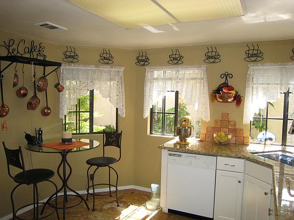 5th image of 4043 Caminito Meliado