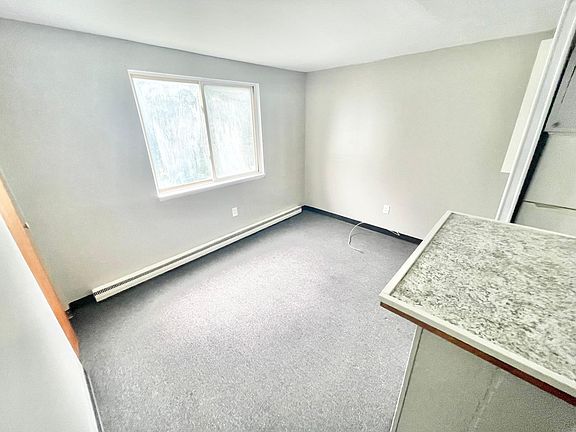 4th image of 153 Hopkins St #10