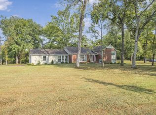 1001 S Graycroft Ave, Madison, TN 37115