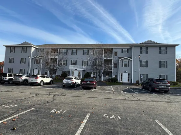 16 Crestview Circle #174, Londonderry, NH 03053