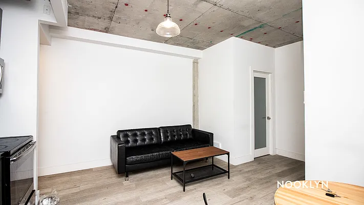 Rented by Nooklyn NYC LLC | media 71
