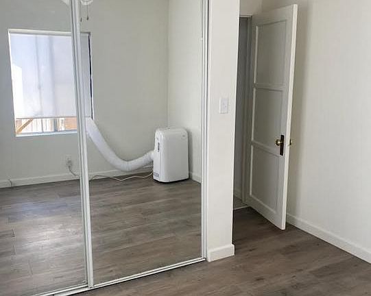 4th image of 11728 W Pico Blvd #A