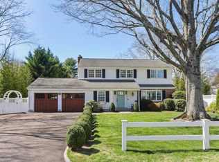 38 Split Timber Pl, Riverside, CT 06878